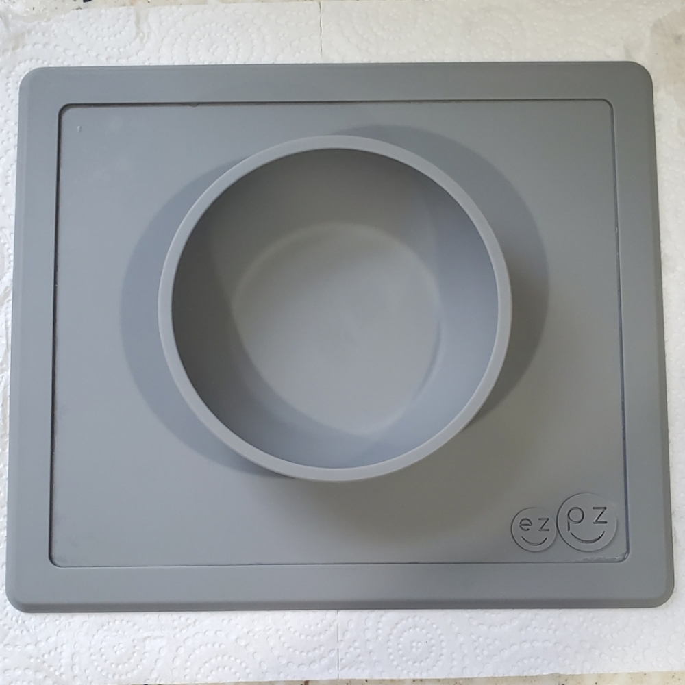 ezpz baby food bowl silicone mat